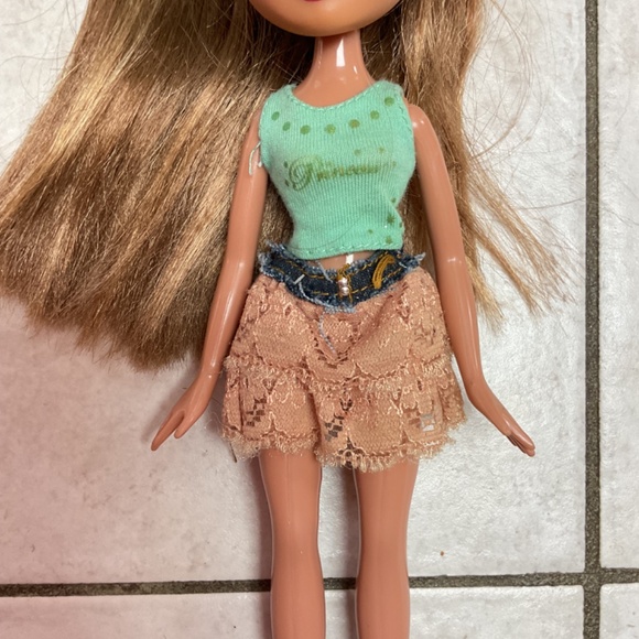 Bratz Forever Diamondz Yasmin - Picture 4 of 7
